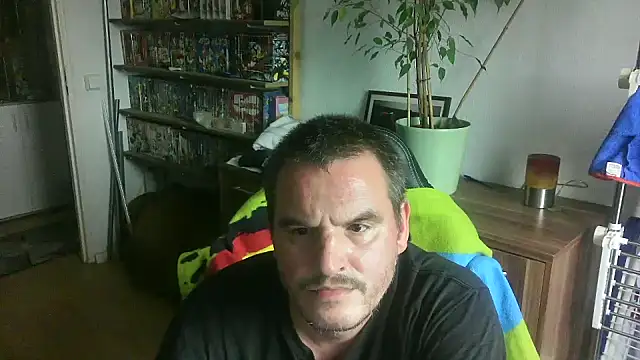 Macknow online show from October 9, 2025, 3:12 pm