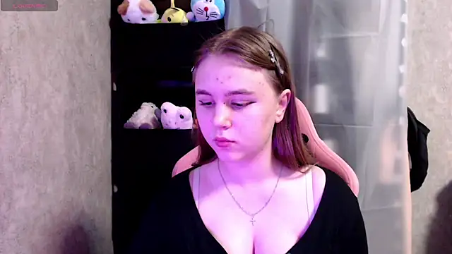 Lucille Lighter online show from October 20, 2025, 2:39 pm
