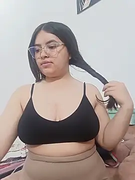 sofia athome online show from June 4, 2026, 5:39 pm