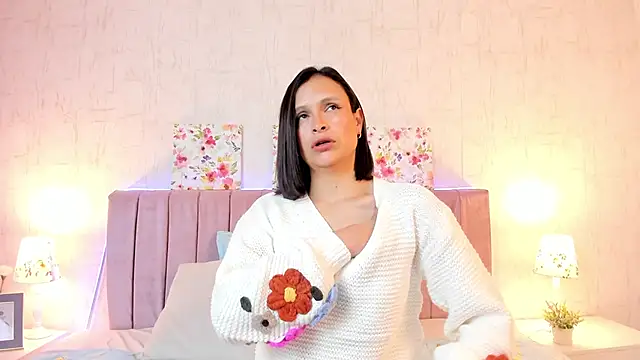 Veronicaxsaenz online show from October 16, 2025, 1:41 pm