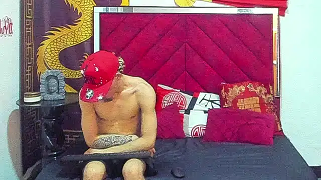 Pride couple online show from January 12, 2026, 11:20 pm