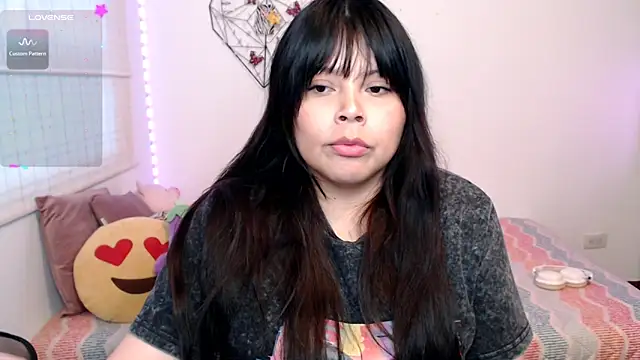 EllieMoonX online show from June 9, 2026, 10:55 pm