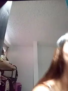 Snapshot of Natacha_02 chatting on December 5, 2025, 9:01 pm Natacha 02 online show from December 5, 2025, 9:01 pm