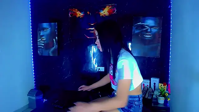 party girl skiny online show from July 14, 2026, 10:27 pm