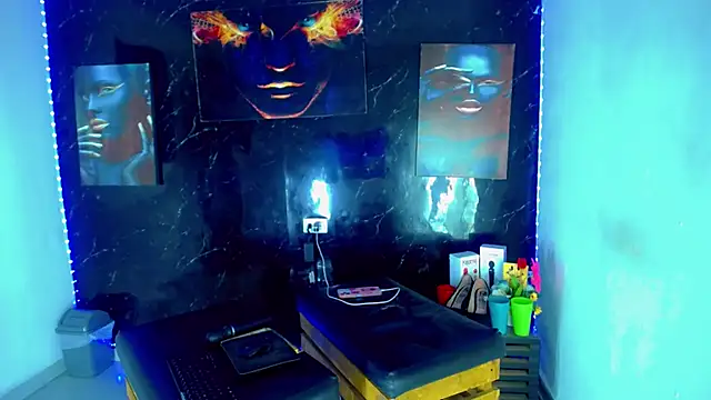 party girl skiny online show from July 14, 2026, 2:05 am
