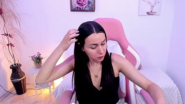 EmmaMyers1 online show from June 30, 2026, 9:37 pm