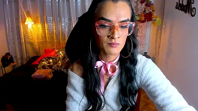 ZAMMIRA online show from November 12, 2025, 5:22 am