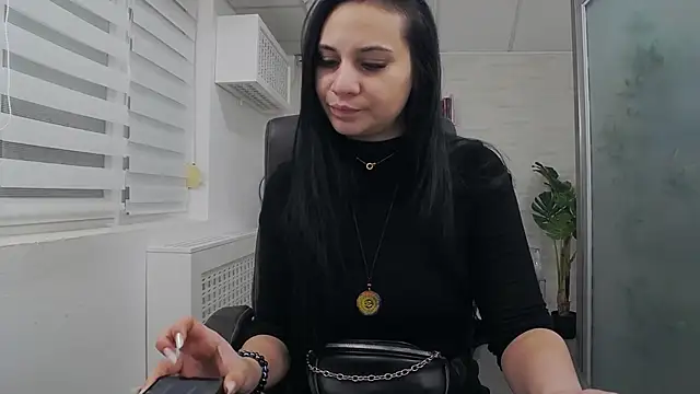 Snapshot of YaraXCox chatting on February 19, 2026, 3:47 am YaraXCox online show from February 19, 2026, 3:47 am