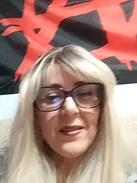 Amelialove42 online show from January 13, 2026, 8:35 pm