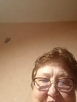 Katherine735 online show from May 16, 2026, 5:56 pm