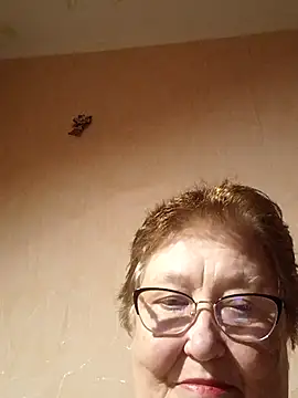 Katherine735 online show from May 4, 2026, 8:22 pm
