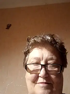 Katherine735 online show from November 28, 2025, 7:14 pm