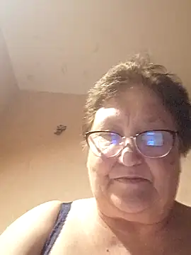 Katherine735 online show from May 19, 2026, 8:49 pm