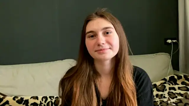 Snapshot of SueannHoffpauir chatting on October 15, 2025, 6:22 am SueannHoffpauir online show from October 15, 2025, 6:22 am