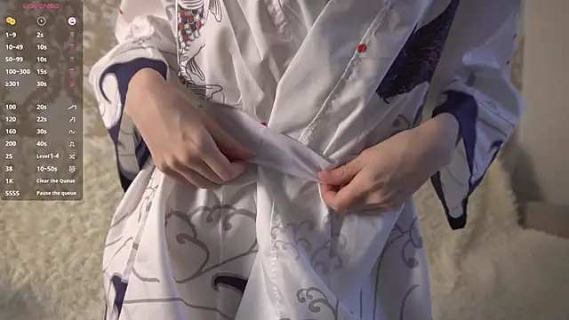 summer flame online show from October 28, 2025, 9:19 am