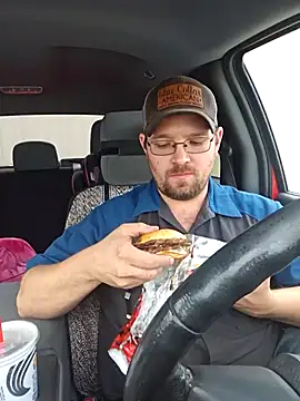 dakotafail92 online show from October 16, 2025, 4:26 pm