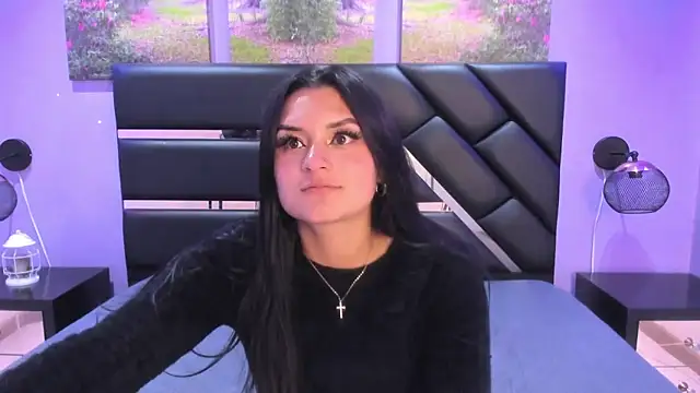 GAbrielaBotero online show from December 1, 2025, 8:42 pm