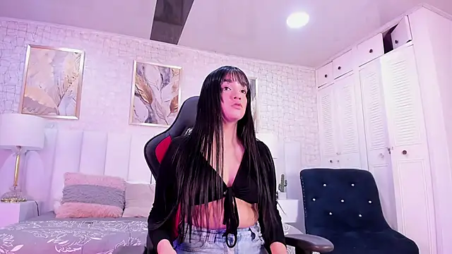 Aby cole11 online show from October 13, 2025, 1:56 pm