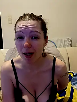 labellerose online show from April 14, 2026, 7:41 pm