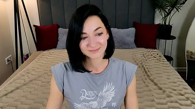 BaileeLynn online show from July 7, 2026, 1:58 pm