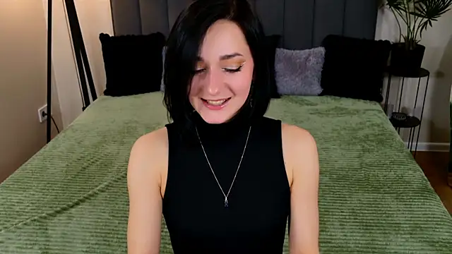 BaileeLynn online show from April 26, 2026, 12:46 pm