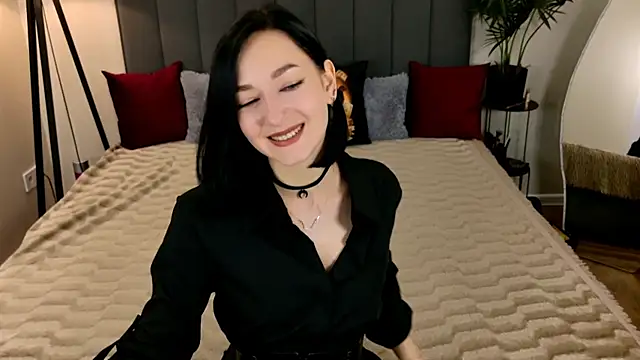 BaileeLynn online show from July 15, 2026, 1:07 pm