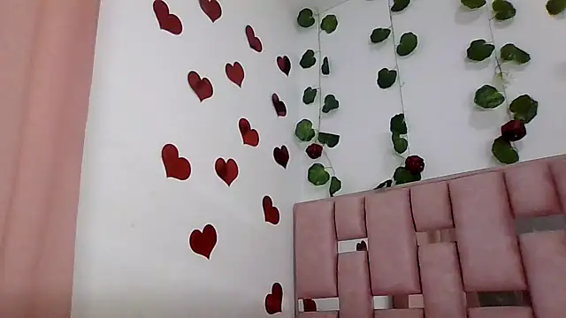 abby moss 2 online show from March 12, 2026, 12:31 pm