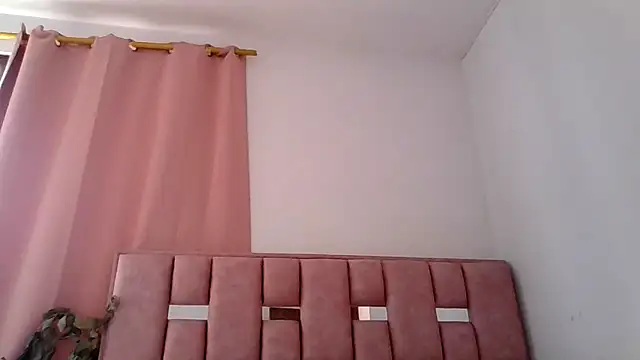 Snapshot of abby_moss_2 chatting on January 16, 2026, 7:07 pm abby moss 2 online show from January 16, 2026, 7:07 pm