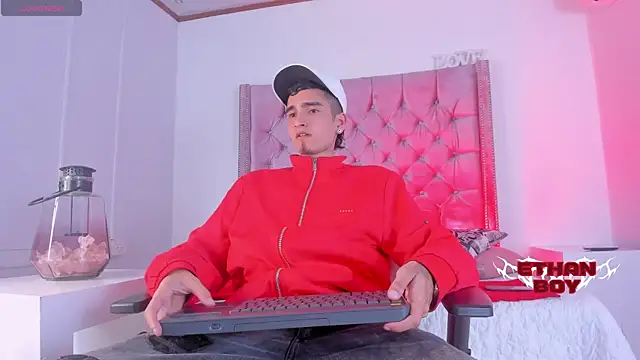 Ethan Boy  online show from November 25, 2025, 8:53 pm