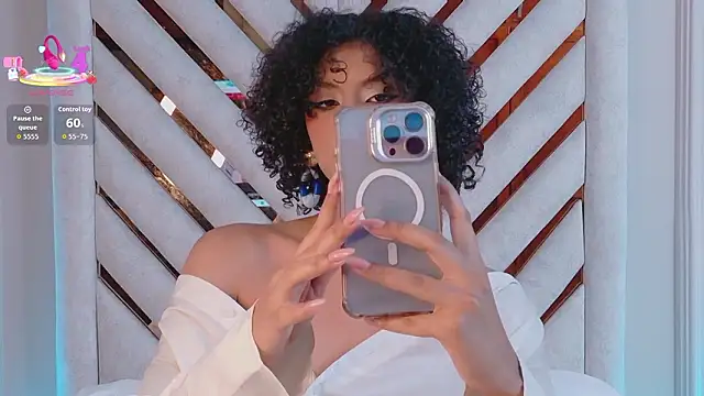 Snapshot of Lila-Rose chatting on February 25, 2026, 4:23 am Lila-Rose online show from February 25, 2026, 4:23 am