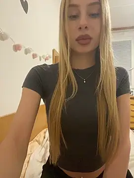 Snapshot of RemyStyles chatting on February 2, 2026, 9:36 pm RemyStyles online show from February 2, 2026, 9:36 pm