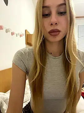 Snapshot of RemyStyles chatting on January 8, 2026, 12:16 am RemyStyles online show from January 8, 2026, 12:16 am