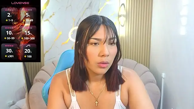 Snapshot of Catherine_b_ chatting on October 13, 2025, 8:54 pm Catherine b online show from October 13, 2025, 8:54 pm