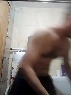 Ezeaxl online show from November 29, 2025, 1:06 am