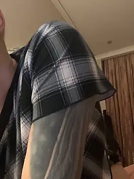 Snapshot of SweetKrysty chatting on October 11, 2025, 10:00 pm SweetKrysty online show from October 11, 2025, 10:00 pm