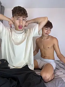 Douglas Lux online show from November 29, 2025, 11:49 pm