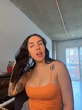 Snapshot of Lolathebaddie chatting on February 24, 2026, 5:14 pm Lolathebaddie online show from February 24, 2026, 5:14 pm