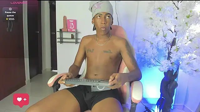 latin kay1 online show from March 28, 2026, 9:27 pm