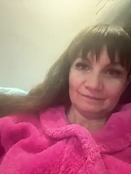 Butterfly8385 online show from March 4, 2026, 10:06 pm