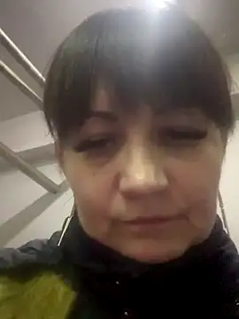 Butterfly8385 online show from December 2, 2025, 11:23 am