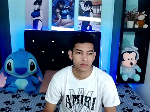 x Aaron x online show from October 14, 2025, 4:46 am