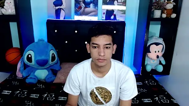 x Aaron x online show from October 17, 2025, 4:16 am
