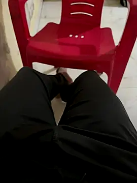 Snapshot of umaaNorth chatting on November 11, 2025, 6:58 pm umaaNorth online show from November 11, 2025, 6:58 pm