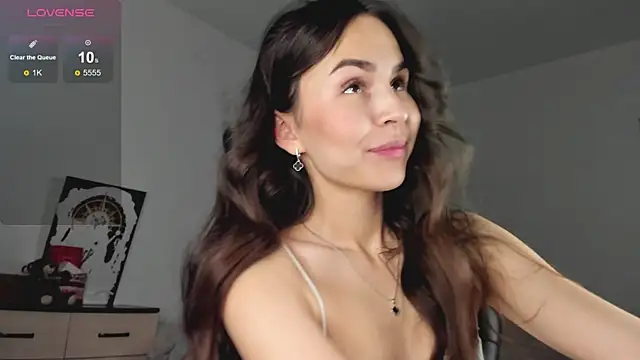 LionKierra online show from November 19, 2025, 4:12 am