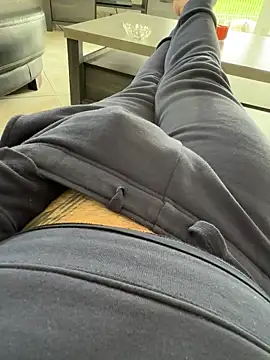 FrenchChibreur online show from October 10, 2025, 1:45 pm