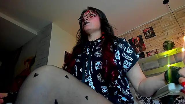 Evangelinejoness  online show from March 10, 2026, 4:33 pm