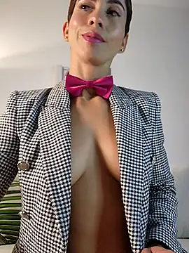 Alice Barry online show from January 7, 2026, 2:16 am