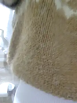 Alice Barry online show from April 11, 2026, 12:07 am