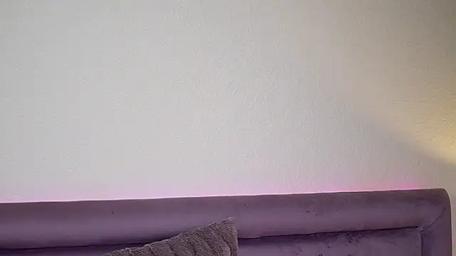 JoelleApril online show from February 6, 2026, 9:44 pm