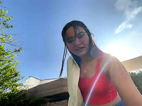 Snapshot of _kita chatting on November 15, 2025, 12:53 pm kita online show from November 15, 2025, 12:53 pm